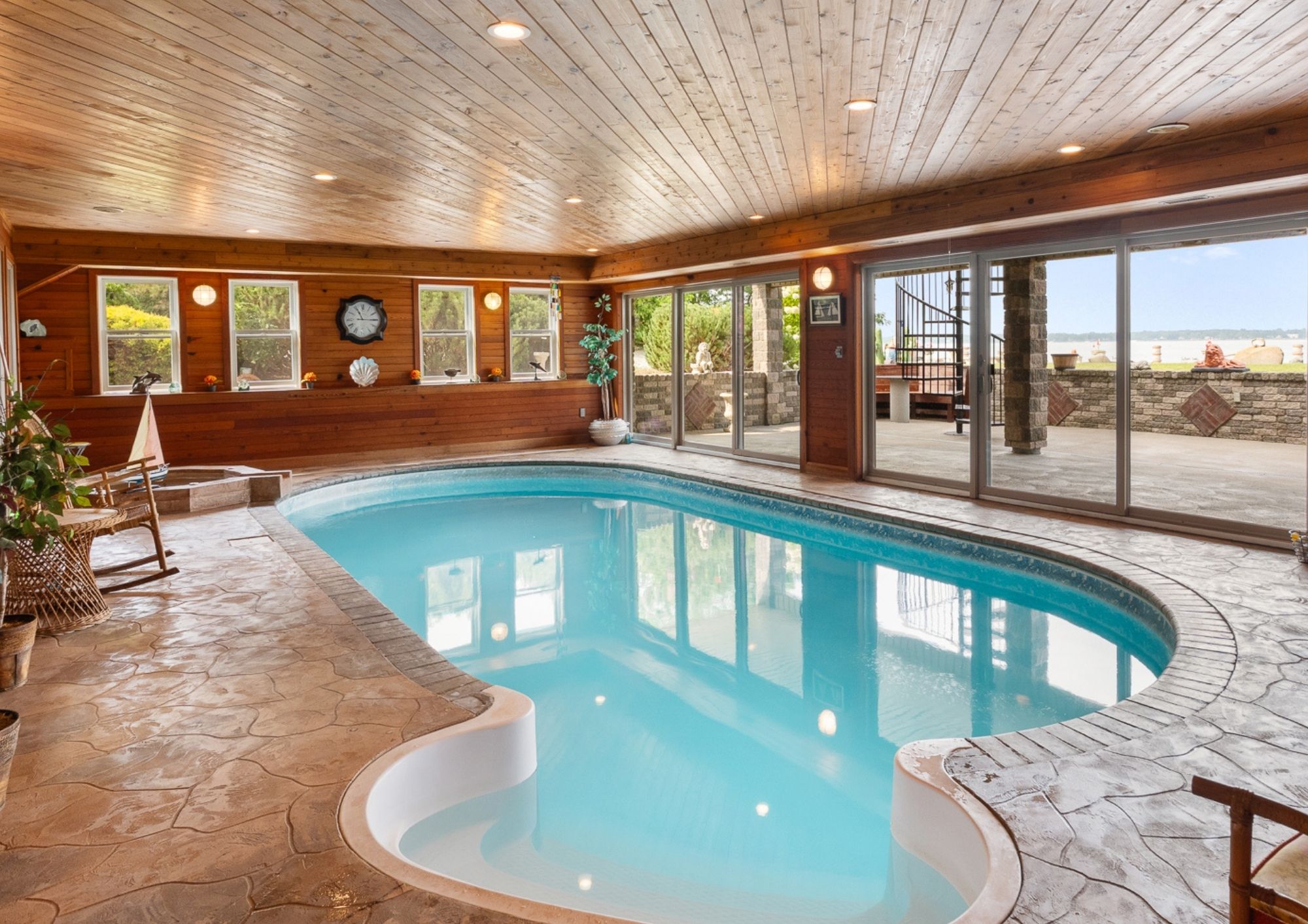 Lower level gallery image of 1360 Windermere Place
