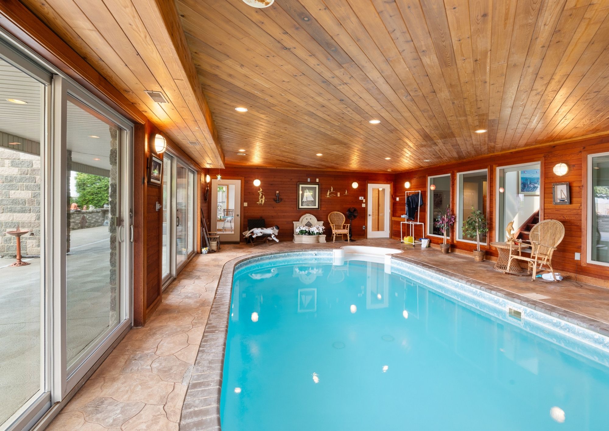 Lower level gallery image of 1360 Windermere Place