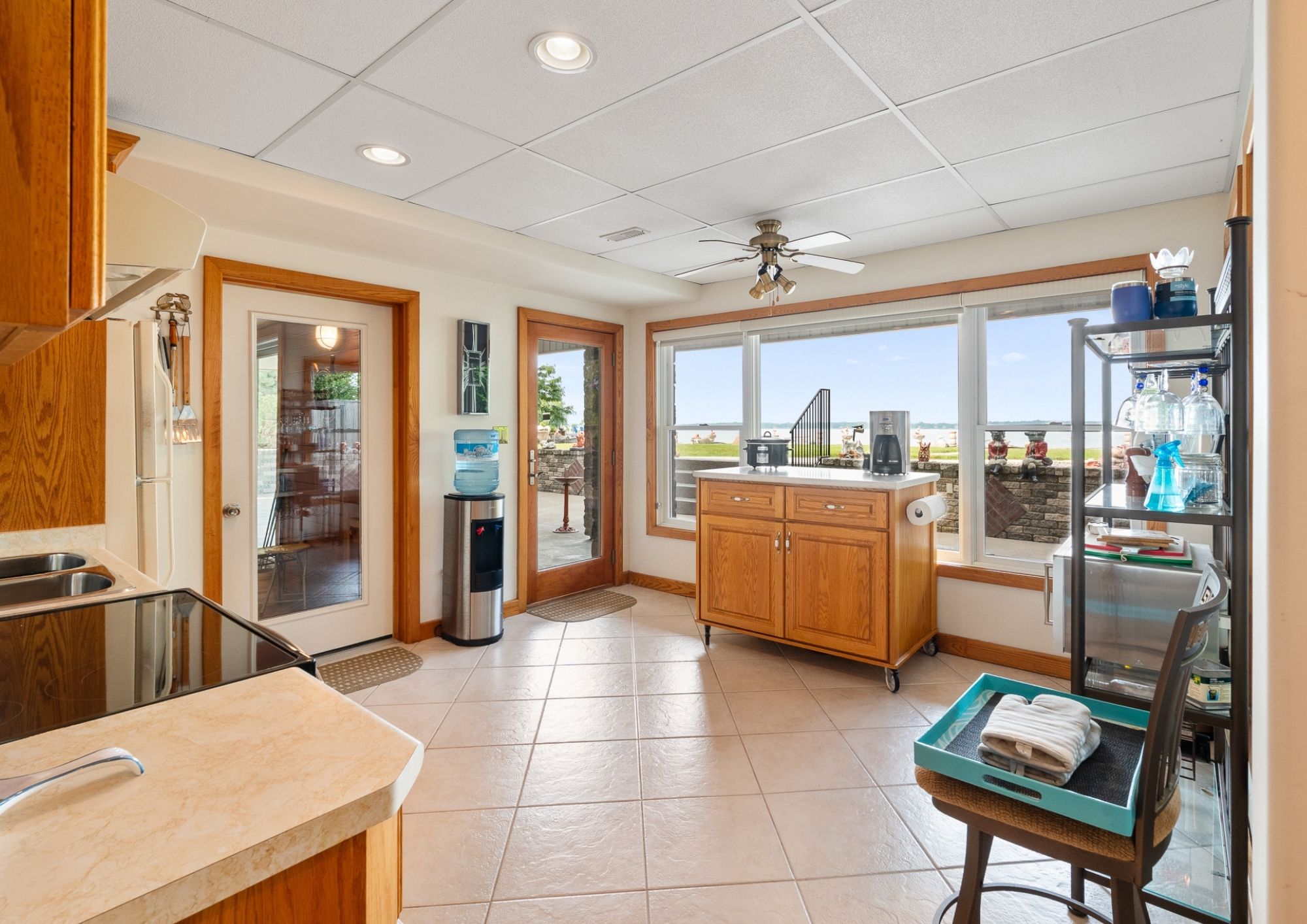 Lower level gallery image of 1360 Windermere Place