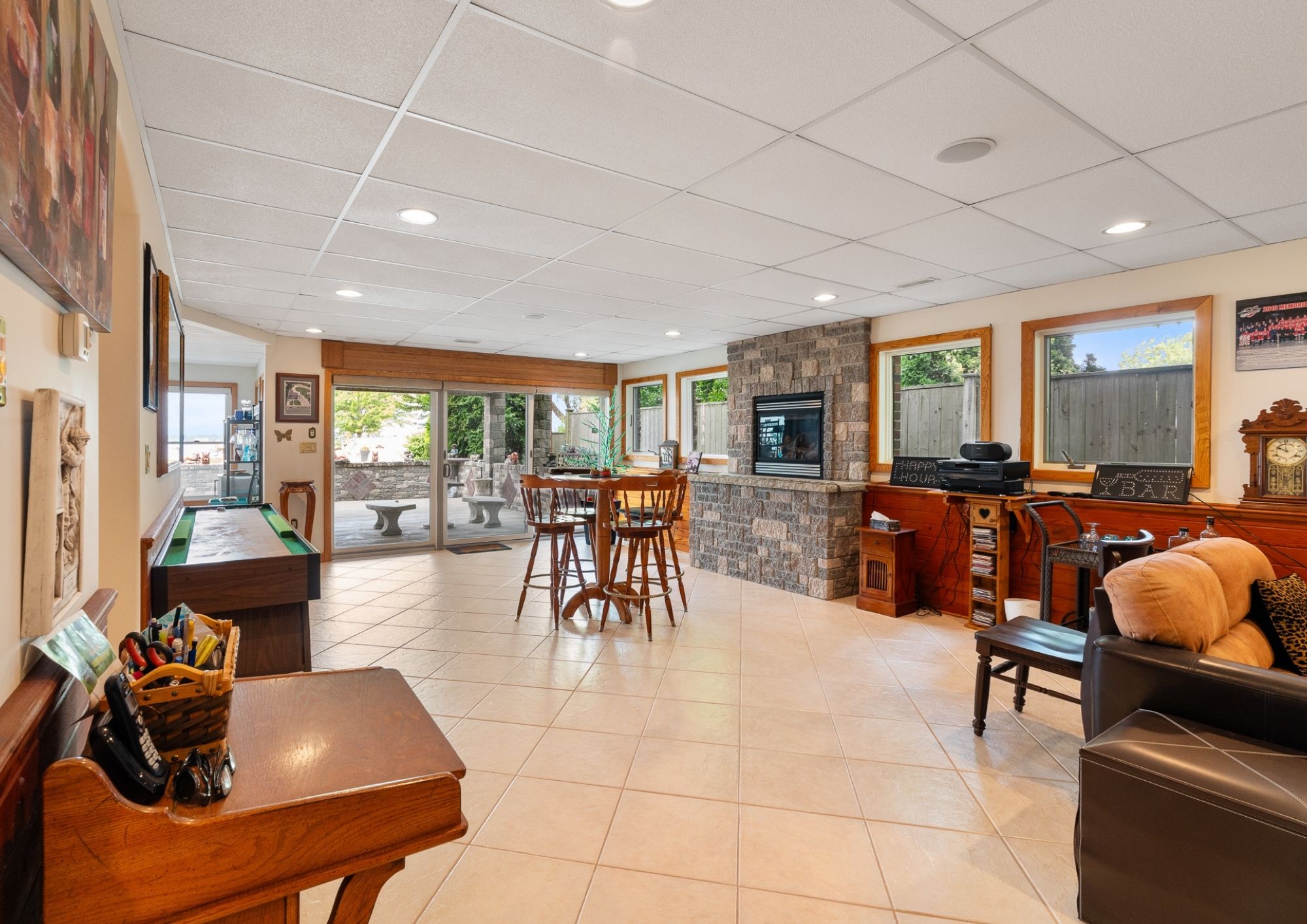 Lower level gallery image of 1360 Windermere Place