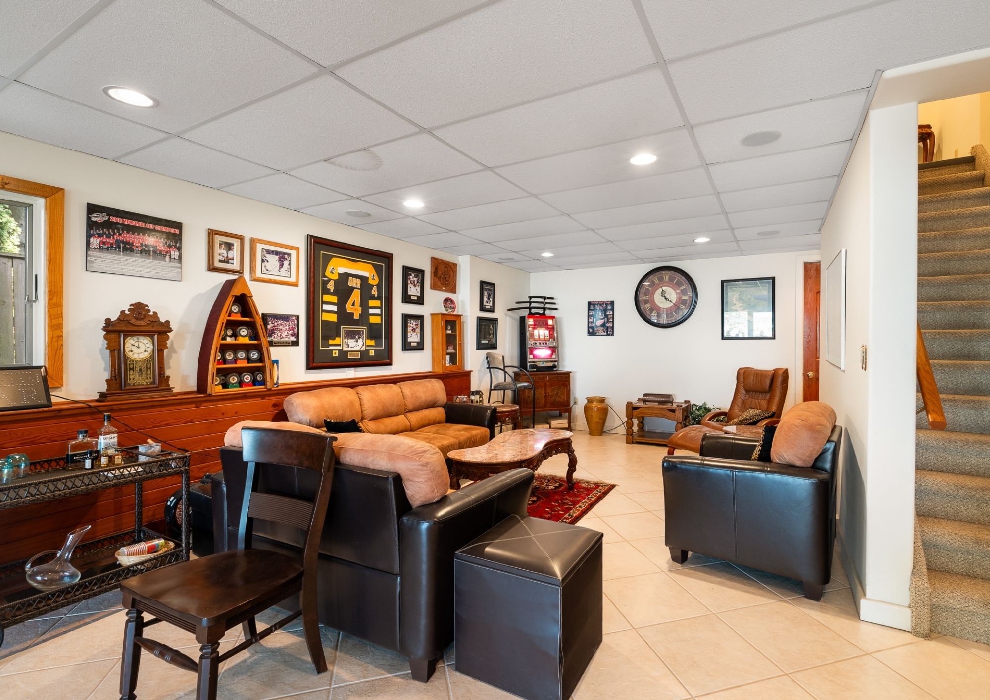 Lower level gallery image of 1360 Windermere Place
