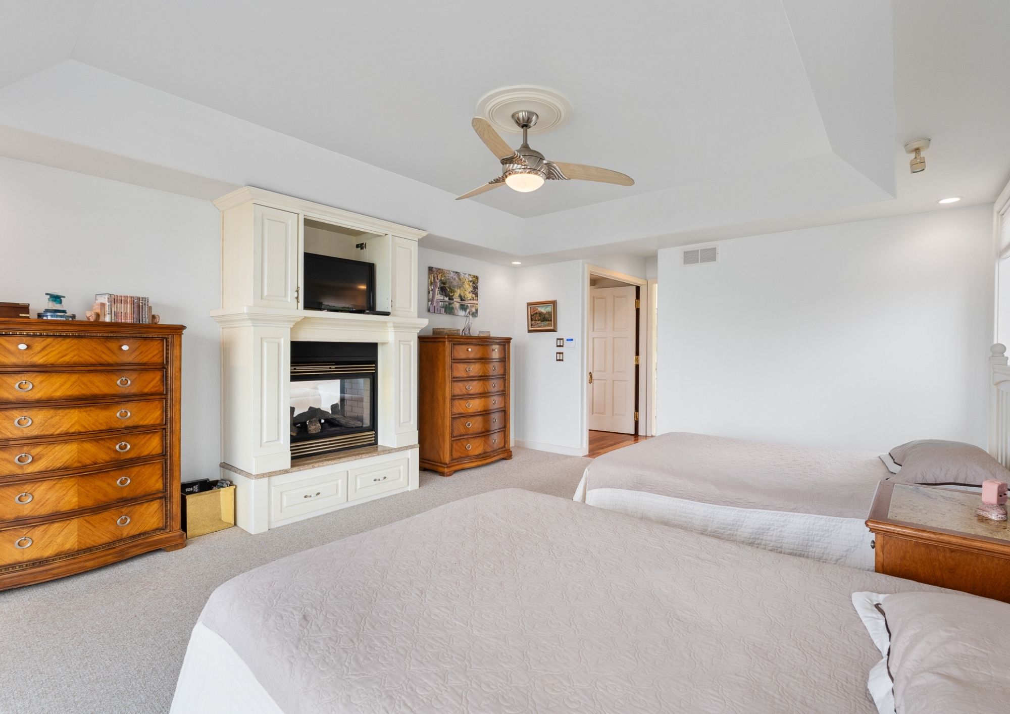 Main floor gallery image of 1360 Windermere Place