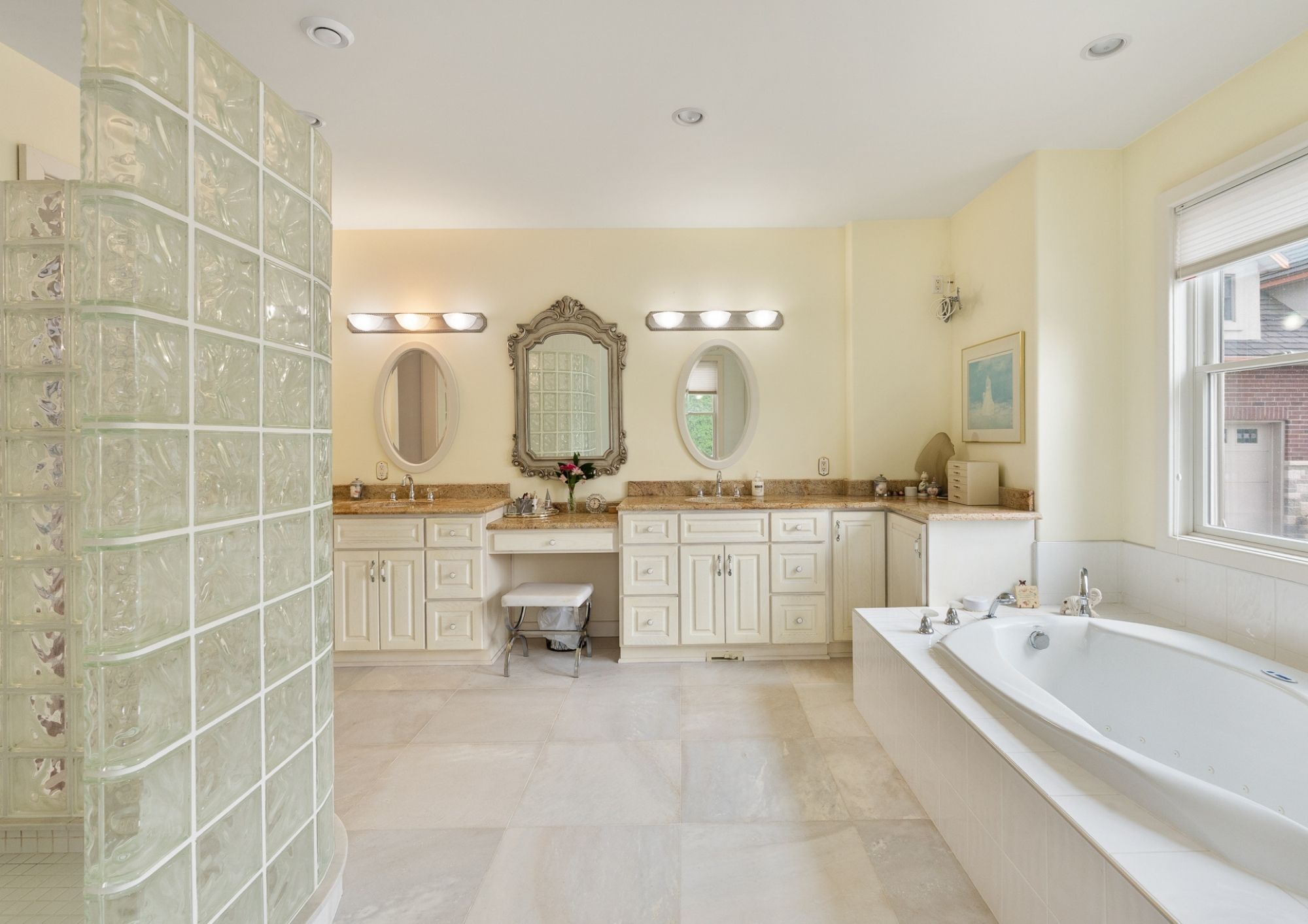 Main floor gallery image of 1360 Windermere Place